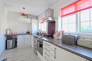 Kitchen- click for photo gallery